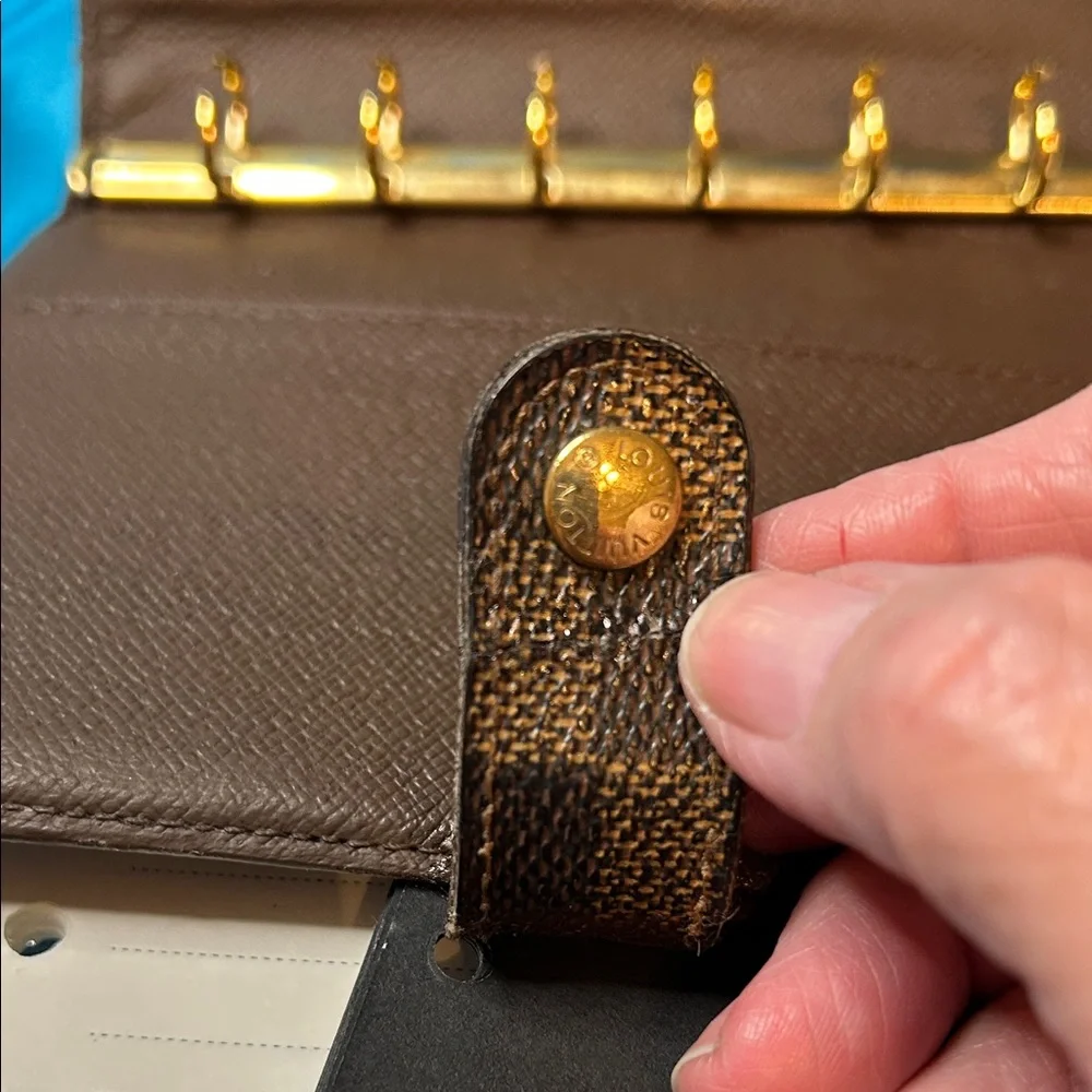 Louis Vuitton Damier Agenda & Wallet with Snap Closure Good Condition - Picture 7 of 12